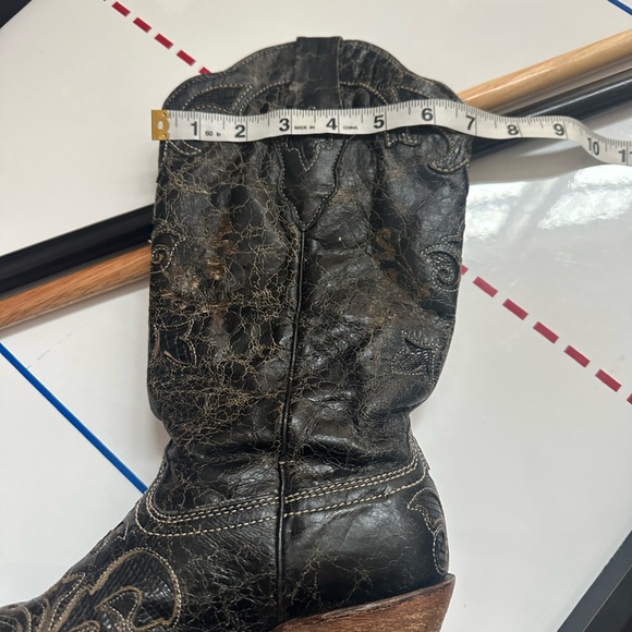 Corral distressed cowboy bootss size 7 US B7 - Picture 9 of 9